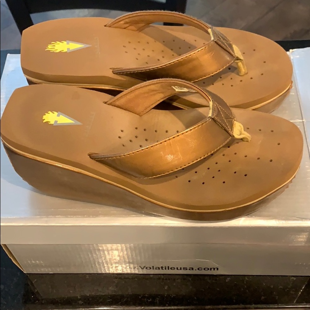 Volatile sandals - size 5